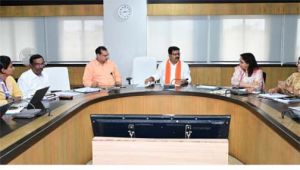 छत्तीसगढ़ में एआई तकनीक से होगा पीएमजीएसवाई सड़कों का निरीक्षण- उप मुख्यमंत्री विजय शर्मा 