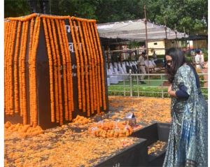  कोरकोट्टी में हुई नक्सल घटना में शहीद पुलिस अधिकारी-जवानों को दी गई श्रद्धांजलि