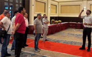 सरगुजा पर्यटन को नई उड़ान देने की पहल: फेम ट्रिप के अंतर्गत टूर ऑपरेटर्स ने अम्बिकापुर के आतिथ्य और होटल सुविधाओं का लिया अनुभव सरगुजा पर्यटन को नई उड़ान देने की पहल: फेम ट्रिप के अंतर्गत टूर ऑपरेटर्स ने अम्बिकापुर के आतिथ्य और होटल सुविधाओं का लिया अनुभव