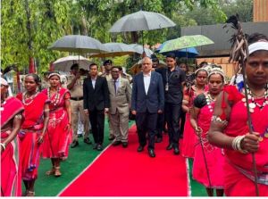 मुख्य न्यायाधी रमेश सिन्हा का बचेली पहुंचने पर किया गया गरिमामयी स्वागत मुख्य न्यायाधी रमेश सिन्हा का बचेली पहुंचने पर किया गया गरिमामयी स्वागत