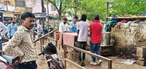 सीएम पोर्टल की शिकायत पर निगम ने की कार्रवाई, खुले में संचालित मांस-मटन दुकान पर चला अभियान सीएम पोर्टल की शिकायत पर निगम ने की कार्रवाई, खुले में संचालित मांस-मटन दुकान पर चला अभियान