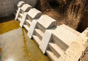  चेक डैम बना गांव का जल बैंक, किसानों के लिए खुली समृद्धि की राह