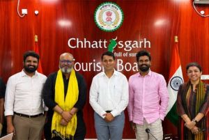   &lsquo;भारत भाग्य विधाता&lsquo; फिल्म के लेखक-निर्देशक - निर्माता ने की  टूरिज्म बोर्ड के एमडी से सौजन्य मुलाकात