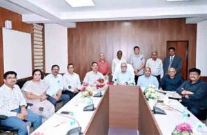  पावर कंपनी से मुख्य अभियंता साव एवं देवांगन सहित 7 अधिकारी-कर्मचारियों को भावभीनी विदाई
