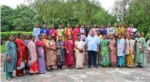  बस्तर के प्रतिनिधियों ने देखा राष्ट्रपति भवन, बस्तर की संस्कृति का हुआ भव्य सम्मान