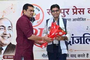   "रफ़ी की रूह, किशोर की मुस्कान... सुरों में जीवंत हुई यादगार शाम" 