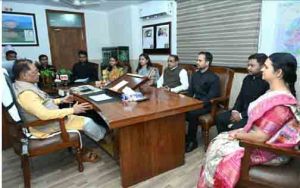  कर्तव्यनिष्ठ होकर जनसेवा एवं सुशासन के लिए जमीनी स्तर पर करें बेहतर कार्य : मुख्यमंत्री  