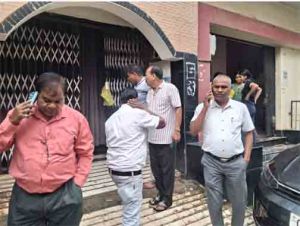 निगम जोन 2 द्वारा 4 अवैध नल कनेक्शन काटने की कार्रवाई 