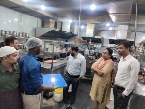  सप्ताहभर चली कार्रवाई में 19 फर्मों का निरीक्षण, 15 विधिक व 4 निगरानी नमूने लिए गए