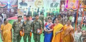 महाराष्ट्र मंडल की बहनों ने ‘स्नेह की डोर’ बांधी जवानों को महाराष्ट्र मंडल की बहनों ने ‘स्नेह की डोर’ बांधी जवानों को