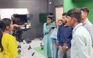 सकारात्मक और निष्पक्ष पत्रकारिता से गढ़ें नया समाज: कुलपति 