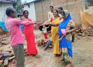  रक्षा सूत्र से बंधा &lsquo;पक्के घर&rsquo; का संकल्प