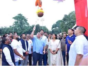  पर्यटन एवं संस्कृति मंत्री राजेश अग्रवाल दही हांडी उत्सव में हुए सम्मिलित