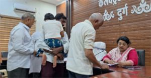  फौती नामांतरण कराने कृषक ने जनदर्शन में लगाई गुहार