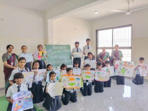 ढाई लाख बच्चों ने चित्रों और शब्दों में रचा विकसित भारत का सपना