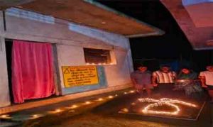  सेवा संकल्प अभियान: नारायणपुर में पीएम आवासों पर जले दीप