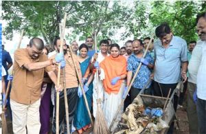  सेवा संकल्प अभियान के तहत बंधवा तालाब में स्वच्छता अभियान एवं वृक्षारोपण