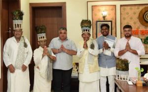  रामनामी समुदाय के प्रतिनिधियों ने पर्यटन एवं संस्कृति मंत्री राजेश अग्रवाल से की भेंट