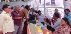 सेवा सेतु शिविर में नागरिकों को मिल रही विभिन्न योजनाओं की सुविधाएं