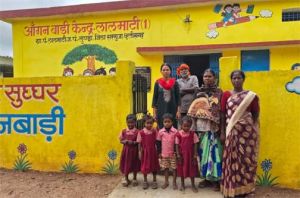  सेवा की कहानी: पहाड़ी कोरवा बस्ती के नन्हे कदमों को मिला बेहतर माहौल