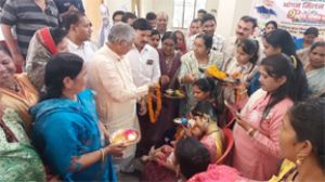  जनकल्याण का संकल्प लेकर जनता के द्वार पहुंच रही सरकार :  विधायक श्री धरमलाल कौशिक