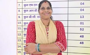  सेवा की कहानी : बिहान से बदली जिंदगी की राह, बैंक सखी बनकर आत्मनिर्भर हुईं दीपिका