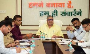   मंत्री राजेश अग्रवाल ने की विभागीय योजनाओं की उच्चस्तरीय समीक्षा, अधिकारियों को दिए महत्वपूर्ण निर्देश