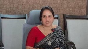 महापौर ने मंदिरों के आसपास विशेष सफाई के दिए कड़े निर्देश