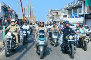  सड़क सुरक्षा का संदेश लेकर सूरजपुर में दौड़े 800 प्रतिभागी