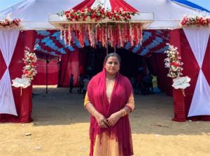 सेवा की कहानी : टेंट हाउस व्यवसाय से आत्मनिर्भर बनीं लखपति दीदी अफरोज खान सेवा की कहानी : टेंट हाउस व्यवसाय से आत्मनिर्भर बनीं लखपति दीदी अफरोज खान
