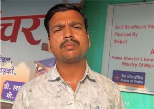  नौकरी की तलाश के बजाय शुरू किया फर्नीचर उद्योग