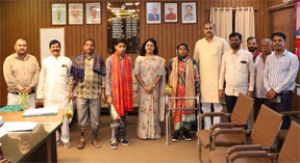  30 साल बाद बैसाखी का सहारा छूटा, जागेश्वर ने अपने पैरों पर चलकर फिर नए जीवन की उम्मीद पाई