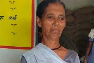  राशन की चिंता हुई दूर, उज्ज्वला की लौ से निर्मला बाई के जीवन में आया सुखद बदलाव