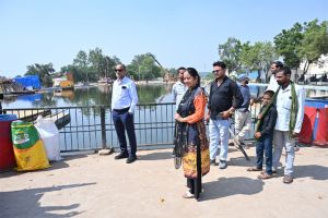 महादेवघाट के समीप विसर्जन कुण्ड में दोपहर 2 बजे तक दुर्गा माता की 100 मूर्तियों का श्रद्धापूर्ण विसर्जन