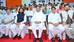 स्वामित्व योजना से ग्रामीणों को मिल रहा अपनी जमीन का मालिकाना अधिकार, वर्षों पुरानी व्यवस्था में आया ऐतिहासिक बदलाव