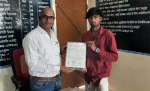  सीएम हेल्पलाइन 1076 से जय को मिली राहत, जन्म प्रमाण पत्र में नाम की त्रुटि हुई दूर