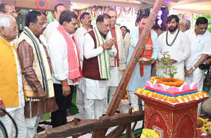 विष्णु सरकार ने बढ़ाया किसानों का मान-खेती किसानी को मिला नया संबल विष्णु सरकार ने बढ़ाया किसानों का मान-खेती किसानी को मिला नया संबल