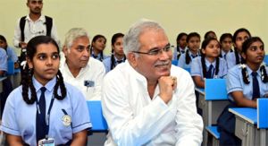 स्वामी आत्मानंद उत्कृष्ट स्कूलों में हर वर्ग के बच्चों को मिल रही है निःशुल्क उत्कृष्ट शिक्षा
