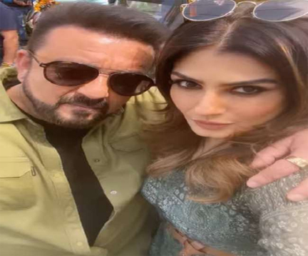 अभिनेता संजय दत्त और रवीना टंडन ने झालाना लेपर्ड सफारी पार्क का भ्रमण किया अभिनेता संजय दत्त और रवीना टंडन ने झालाना लेपर्ड सफारी पार्क का भ्रमण किया