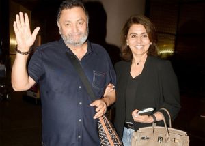 अस्पताल से छुट्टी मिलने के बाद ऋषि मुंबई लौटे अस्पताल से छुट्टी मिलने के बाद ऋषि मुंबई लौटे