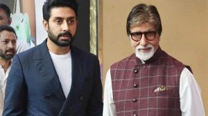  अमिताभ बच्चन एवं अभिषेक के स्वस्थ होने के लिए 11 पंडितों ने किया महाकाल मंदिर में  महामृत्युंजय जाप 