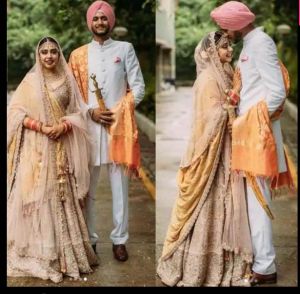 नीति टेलर ने आर्मी ऑफिसर संग रचाई शादी नीति टेलर ने आर्मी ऑफिसर संग रचाई शादी