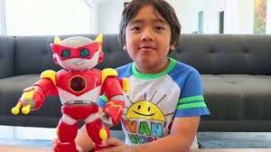  9 साल के रयान काजी ने  यूट्यूब से कमाए 218 करोड़ रुपये