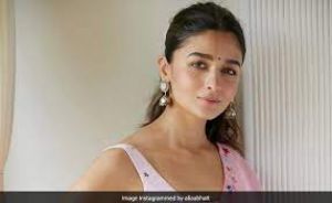  आलिया भट्ट कोरोना वायरस से संक्रमित