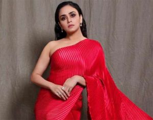 मुझे आज कई तरह की भूमिकाओं के प्रस्ताव मिल रहे हैं: अमृता खानविलकर मुझे आज कई तरह की भूमिकाओं के प्रस्ताव मिल रहे हैं: अमृता खानविलकर