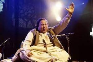 इस गाने को गाते समय रो पड़े थे उस्ताद नुसरत फतेह अली खान इस गाने को गाते समय रो पड़े थे उस्ताद नुसरत फतेह अली खान