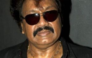 संगीतकार श्रवण राठौड़ कोविड-19 से संक्रमित, हालत ‘अत्यंत गंभीर' संगीतकार श्रवण राठौड़ कोविड-19 से संक्रमित, हालत ‘अत्यंत गंभीर'