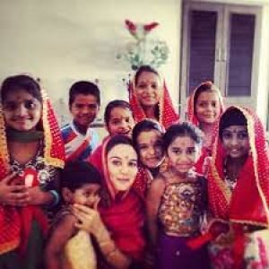 प्रीति जिंटा हैं 34 बच्चों की है मां ! जानें किन सितारों ने अनाथ बच्चों को बनाया घर का चिराग...... प्रीति जिंटा हैं 34 बच्चों की है मां ! जानें किन सितारों ने अनाथ बच्चों को बनाया घर का चिराग......