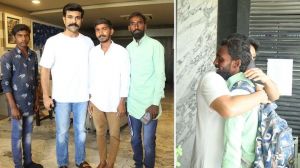 अपने इस फेवरेट स्टार से मिलने के लिए 3 क्रेजी फैंस 230 किमी का सफर पैदल तय करके पहुंचे अपने इस फेवरेट स्टार से मिलने के लिए 3 क्रेजी फैंस 230 किमी का सफर पैदल तय करके पहुंचे