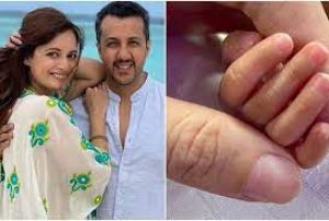  दीया मिर्जा ने दिया बेटे को जन्म... बताया दो महीने से आईसीयू में है नन्हा मेहमान 